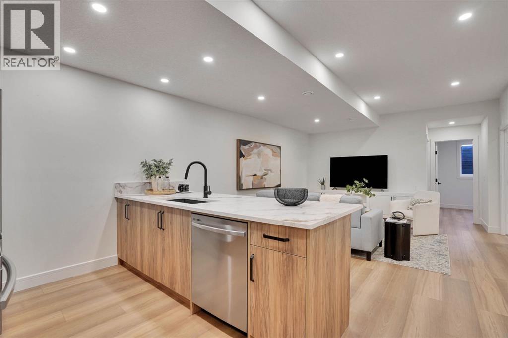 2012 35 Street SW, Calgary, Alberta  T3E 2X6 - Photo 38 - A2304128