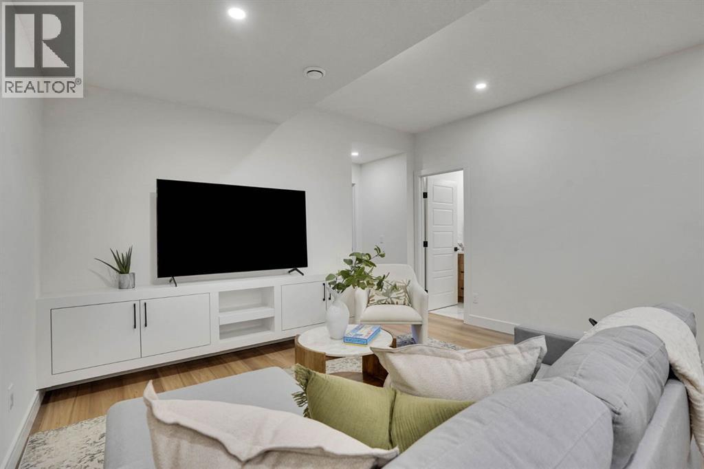 2012 35 Street SW, Calgary, Alberta  T3E 2X6 - Photo 41 - A2304128