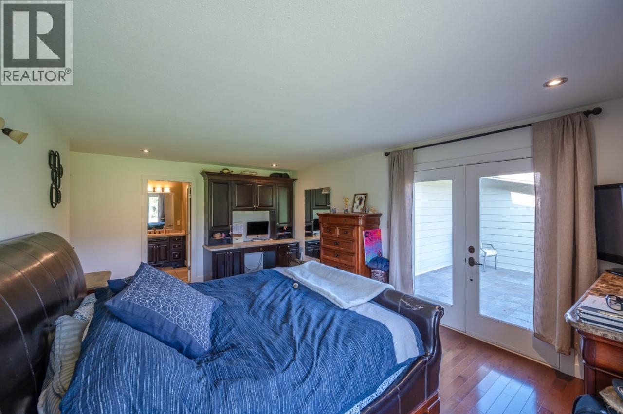 300 Jones Way Road, Oliver, British Columbia  V0H 1T5 - Photo 25 - 10384714