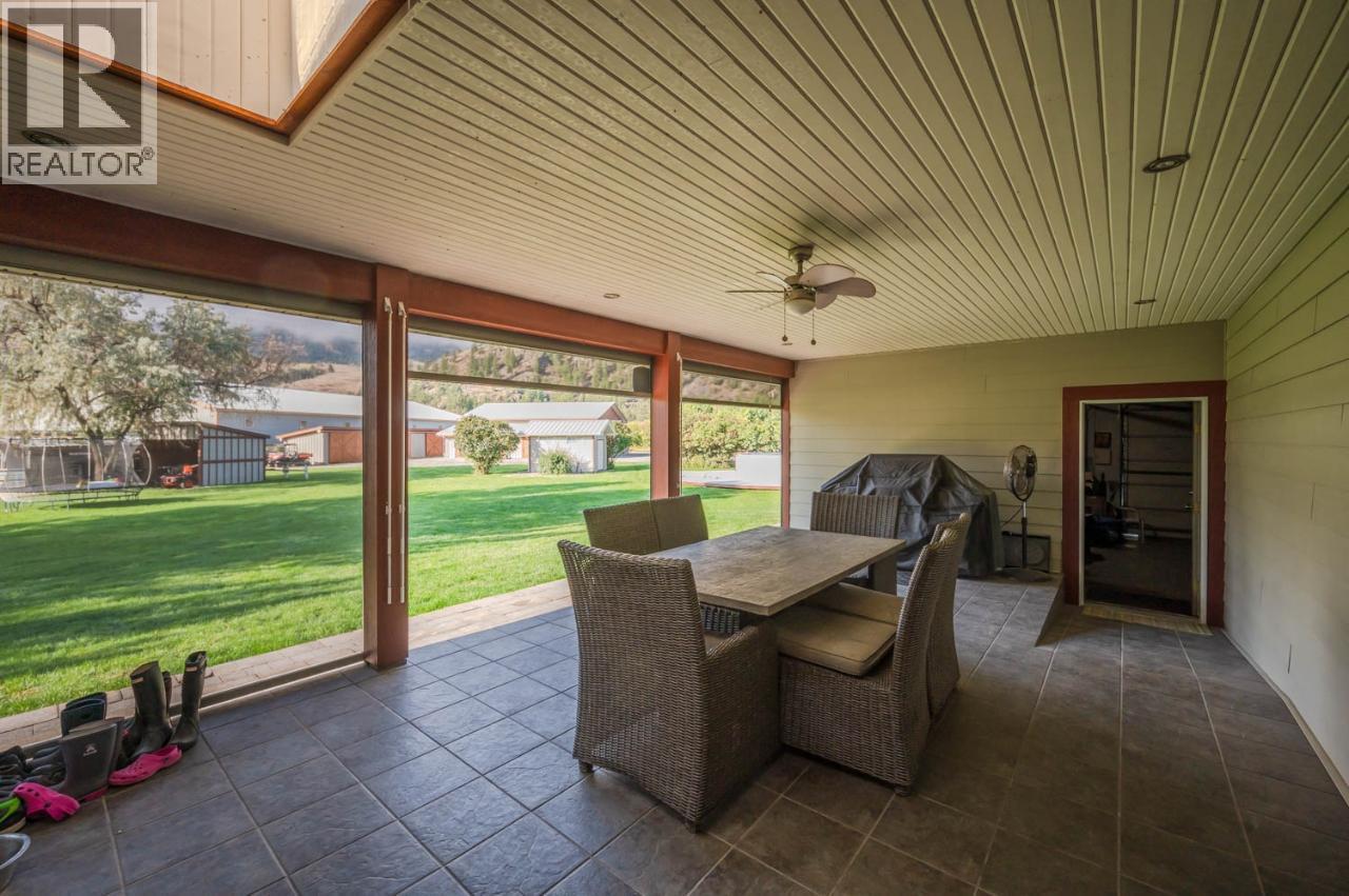 300 Jones Way Road, Oliver, British Columbia  V0H 1T5 - Photo 4 - 10384714