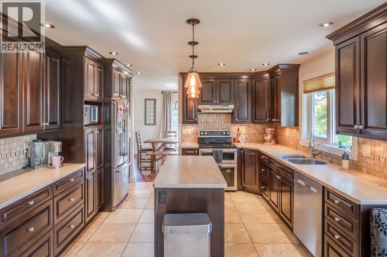 300 Jones Way Road, Oliver, British Columbia  V0H 1T5 - Photo 6 - 10384714