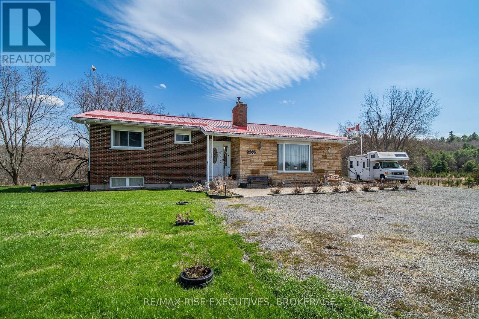 6583 Highway 15, Kingston, Ontario  K0H 2N0 - Photo 2 - X13040338