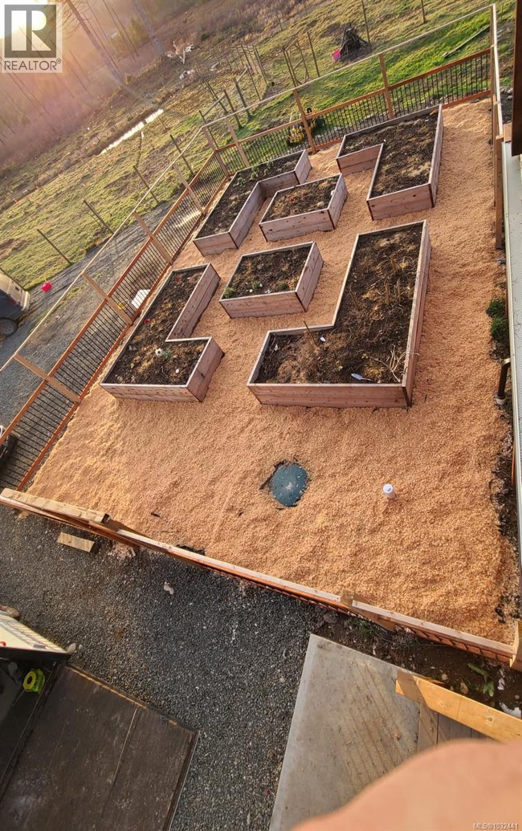 2030 Spike Rd, Merville, British Columbia  V9J 1N5 - Photo 35 - 1032441