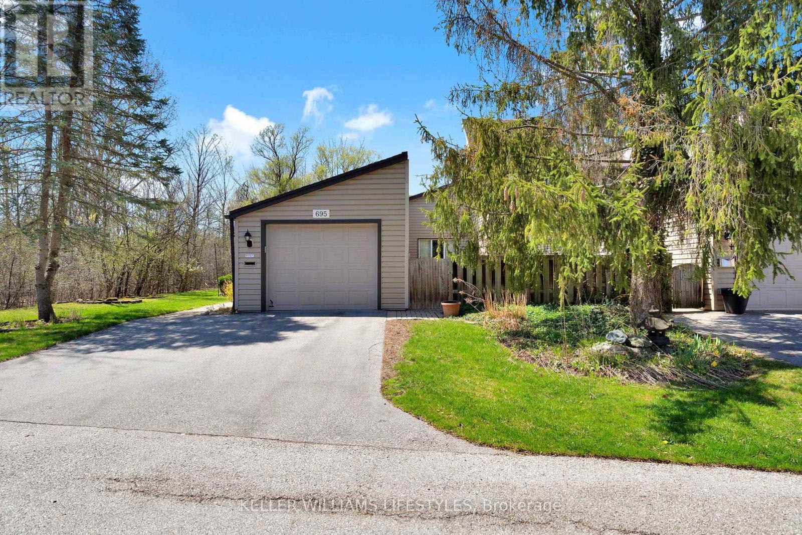 695 Woodcrest Boulevard, London South, Ontario  N6K 1P8 - Photo 2 - X13040390