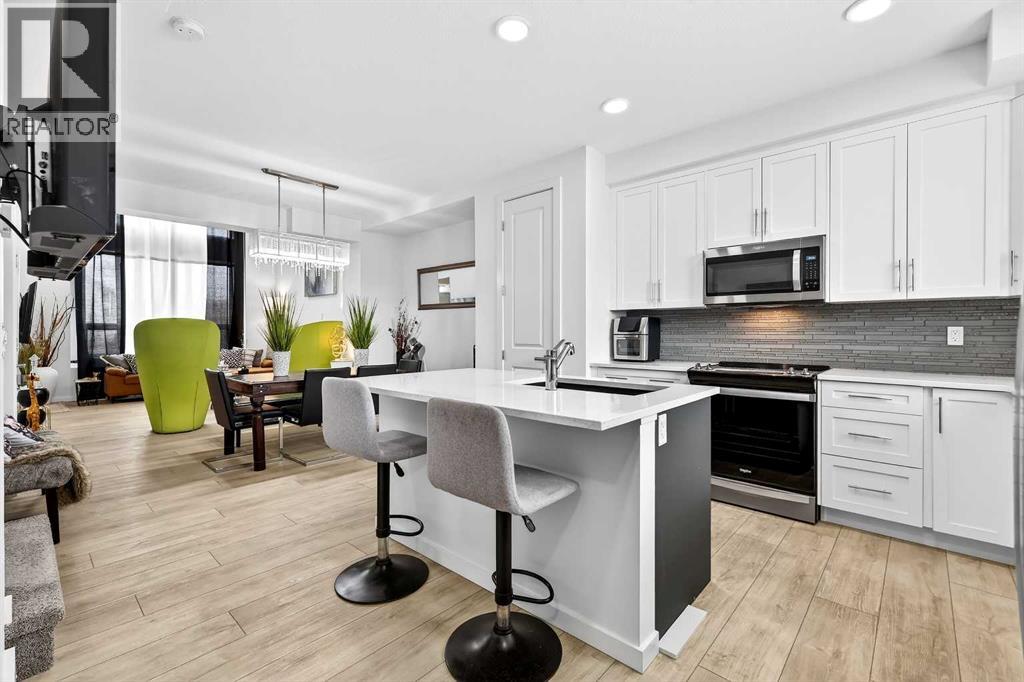 42 Heirloom Manor SE, Calgary, Alberta  T3S 0H2 - Photo 10 - A2297204