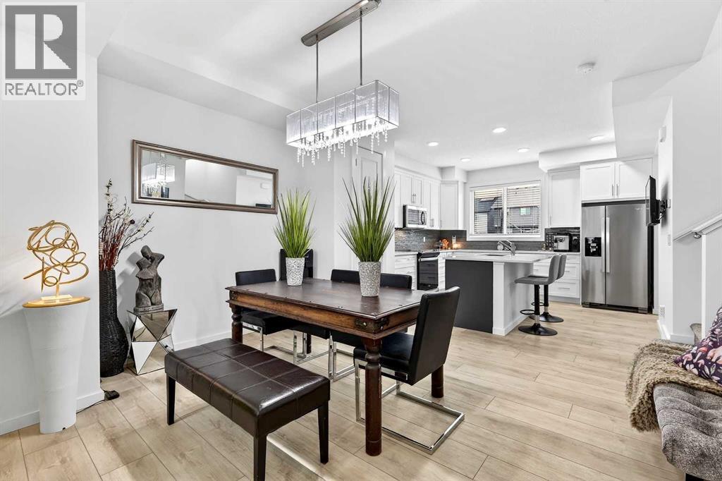 42 Heirloom Manor SE, Calgary, Alberta  T3S 0H2 - Photo 15 - A2297204