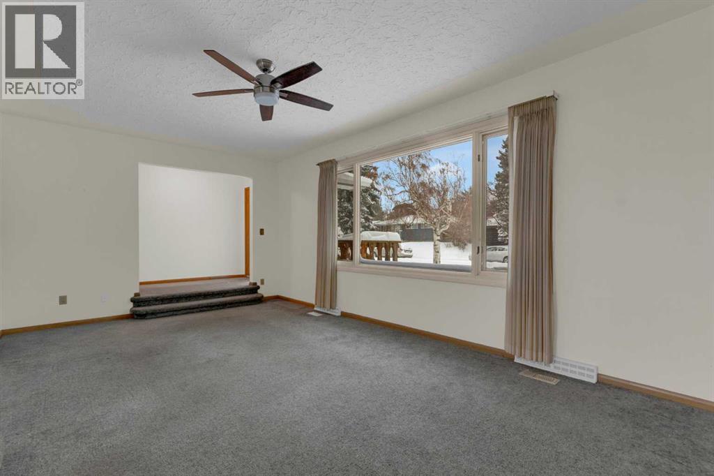 31 Gateway Drive SW, Calgary, Alberta  T3E 4J8 - Photo 7 - A2302148