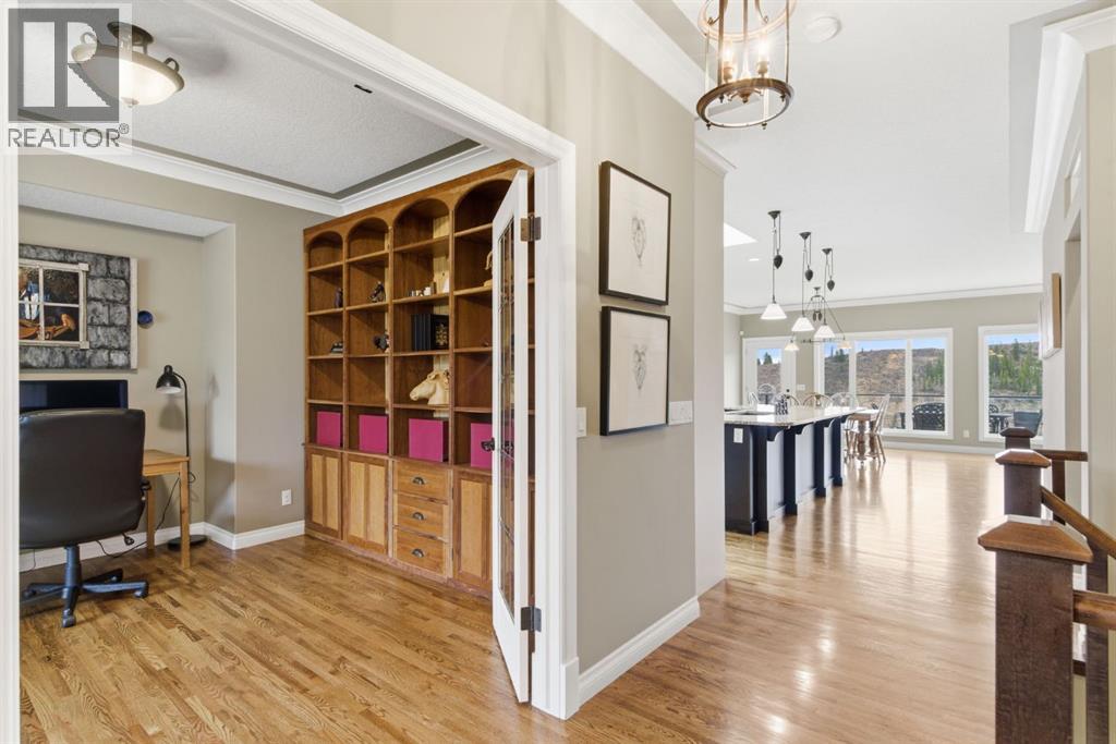 135 Jumping Pound Terrace, Cochrane, Alberta  T4C 0K6 - Photo 9 - A2303597