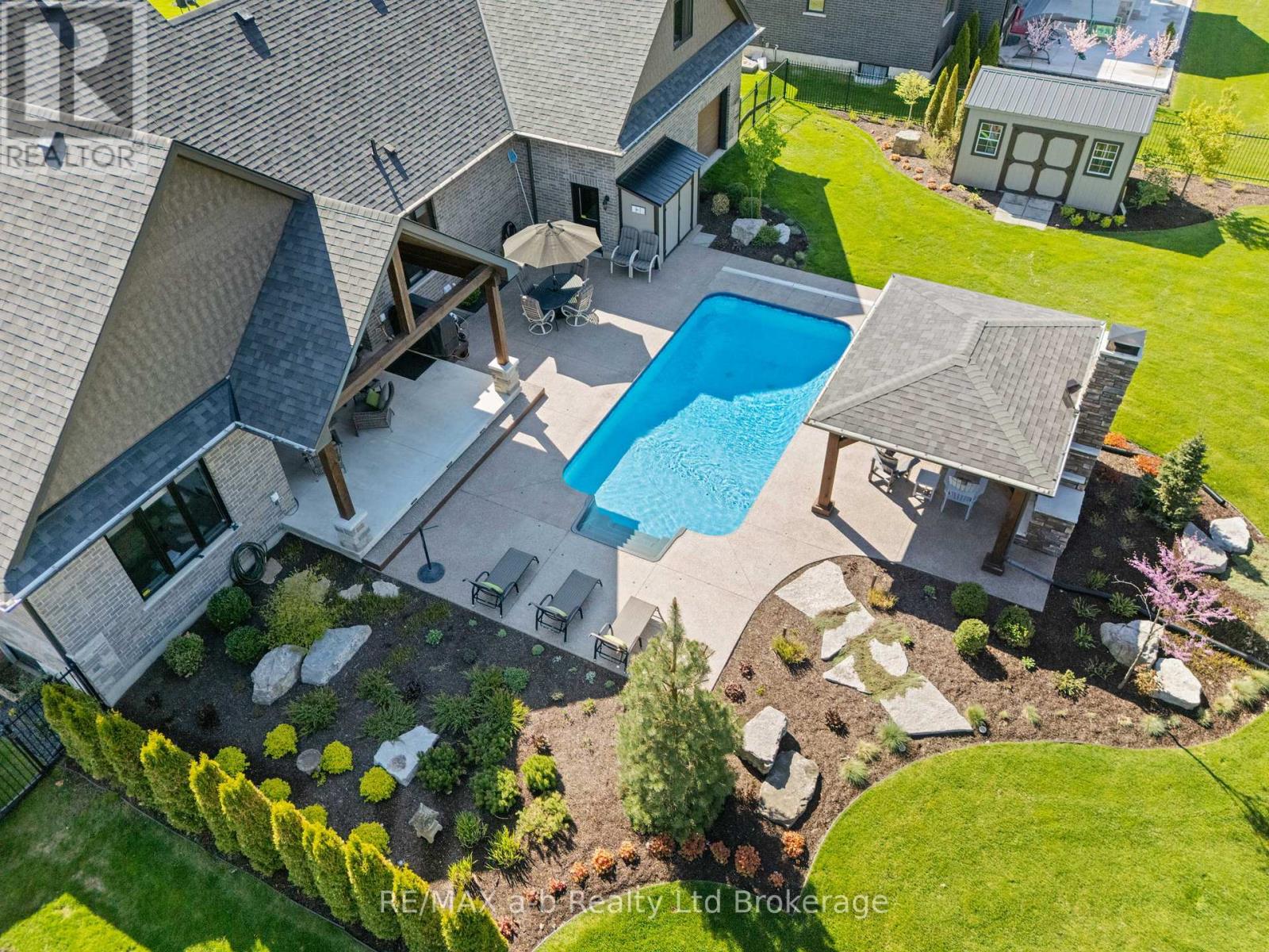 23 AUGUST CRESCENT, Norwich, Ontario