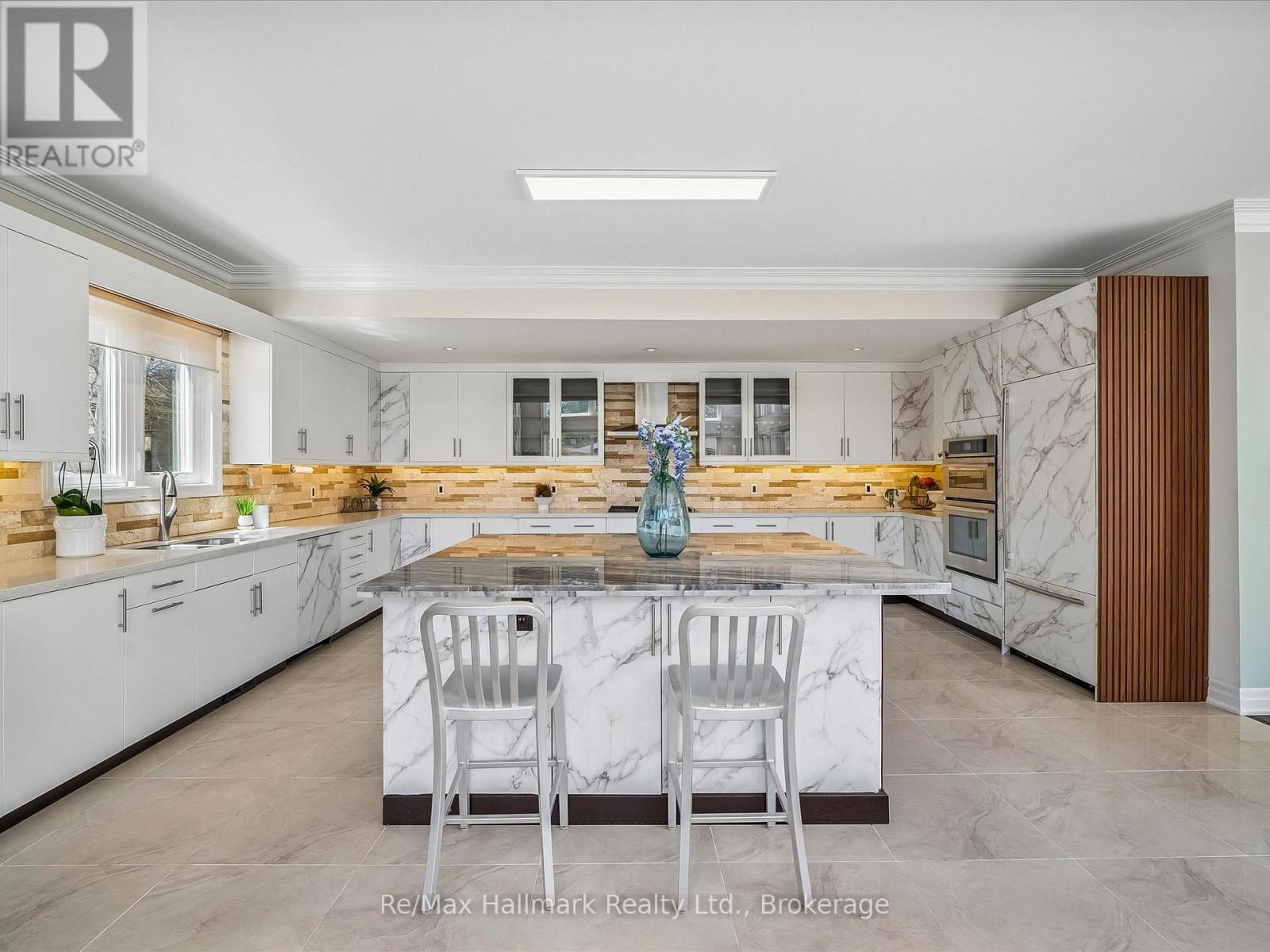 1508 Oakhill Drive, Oakville, Ontario  L6J 1Y5 - Photo 12 - W13040216