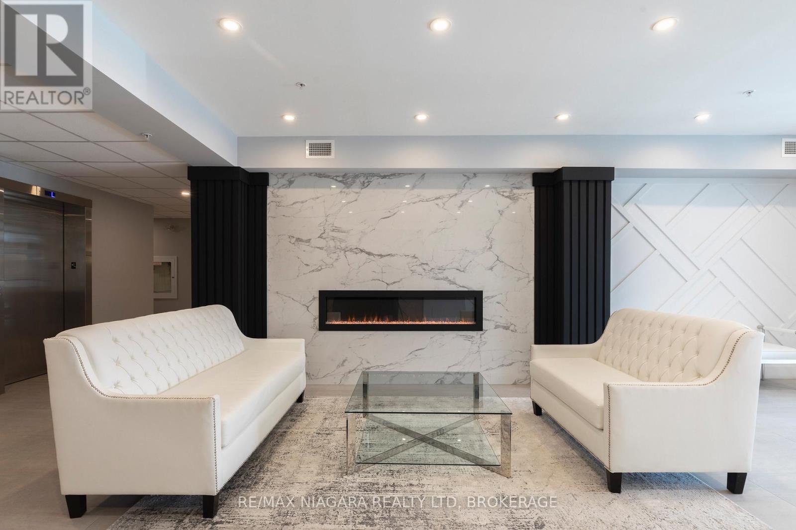 208 - 120 Springvalley Crescent, Hamilton, Ontario  L9C 0G2 - Photo 4 - X13040308