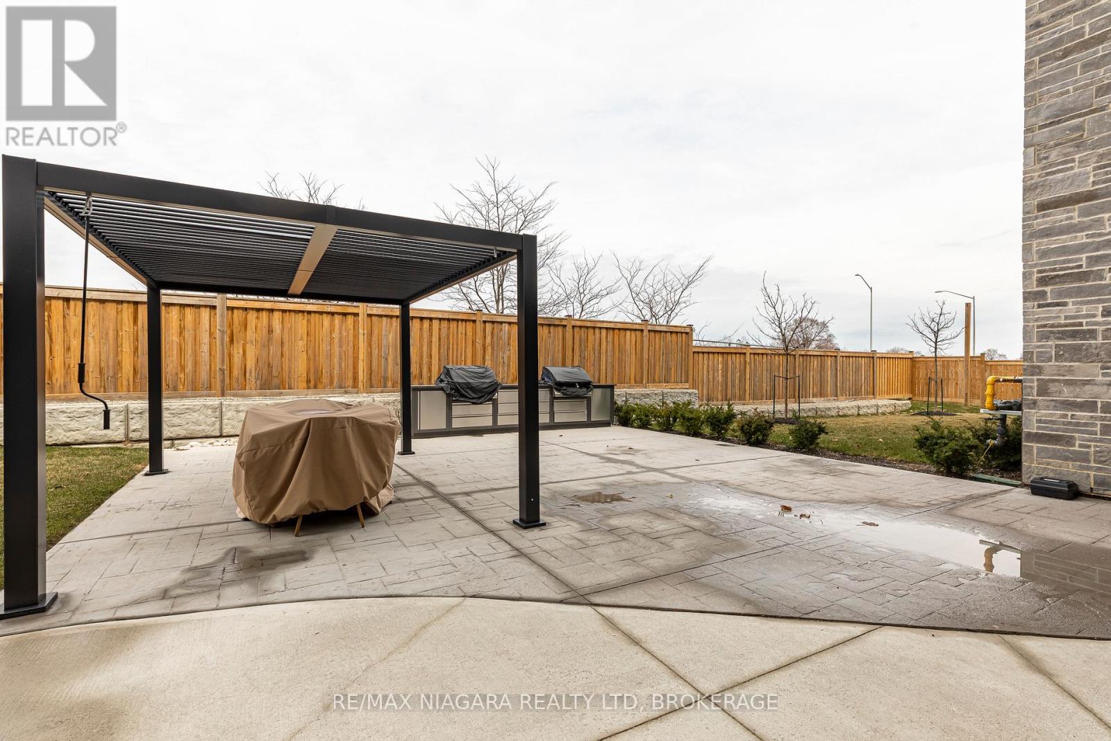 208 - 120 Springvalley Crescent, Hamilton, Ontario  L9C 0G2 - Photo 49 - X13040308