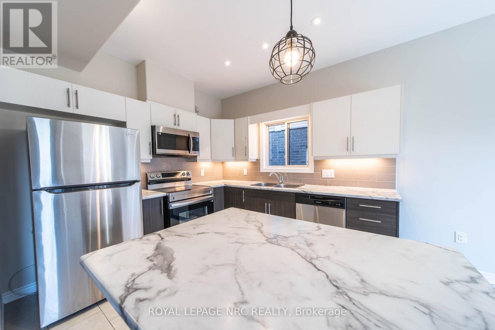 1 Sparkle Drive, Thorold, Ontario  L0S 1A0 - Photo 16 - X13040322