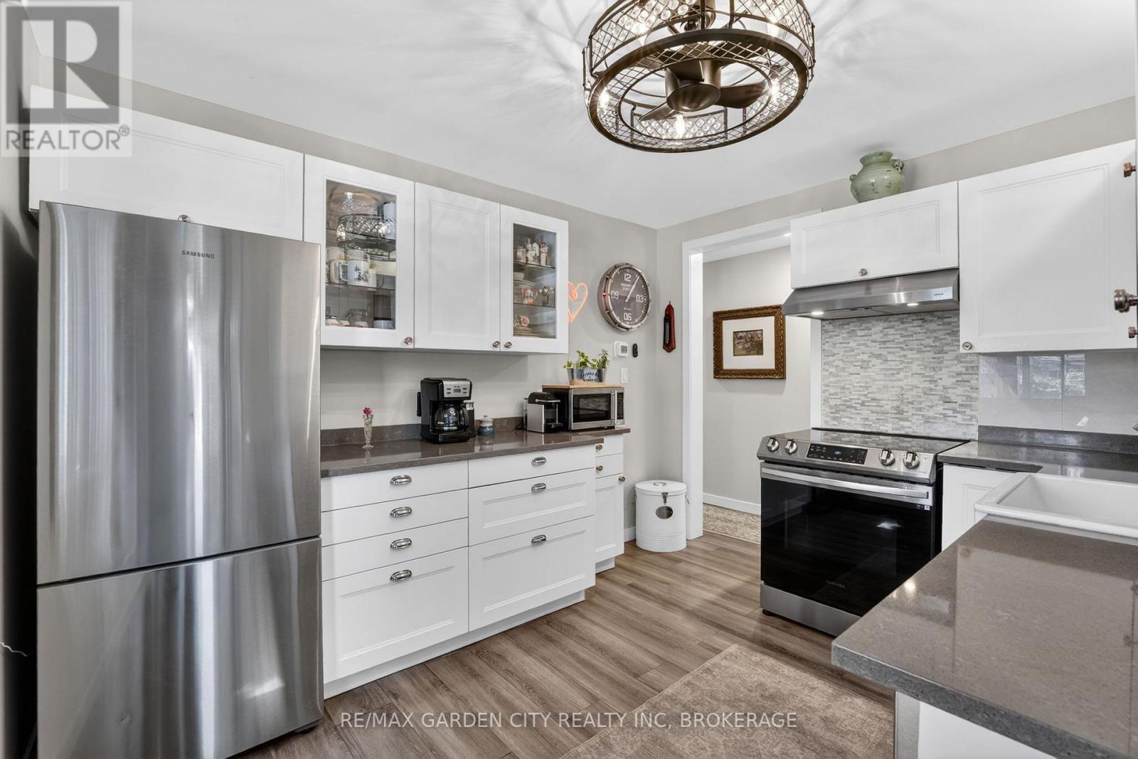 24 Bogart Street, St. Catharines, Ontario  L2M 1E6 - Photo 10 - X13040394