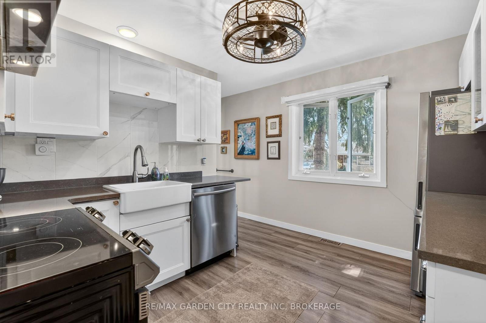 24 Bogart Street, St. Catharines, Ontario  L2M 1E6 - Photo 13 - X13040394