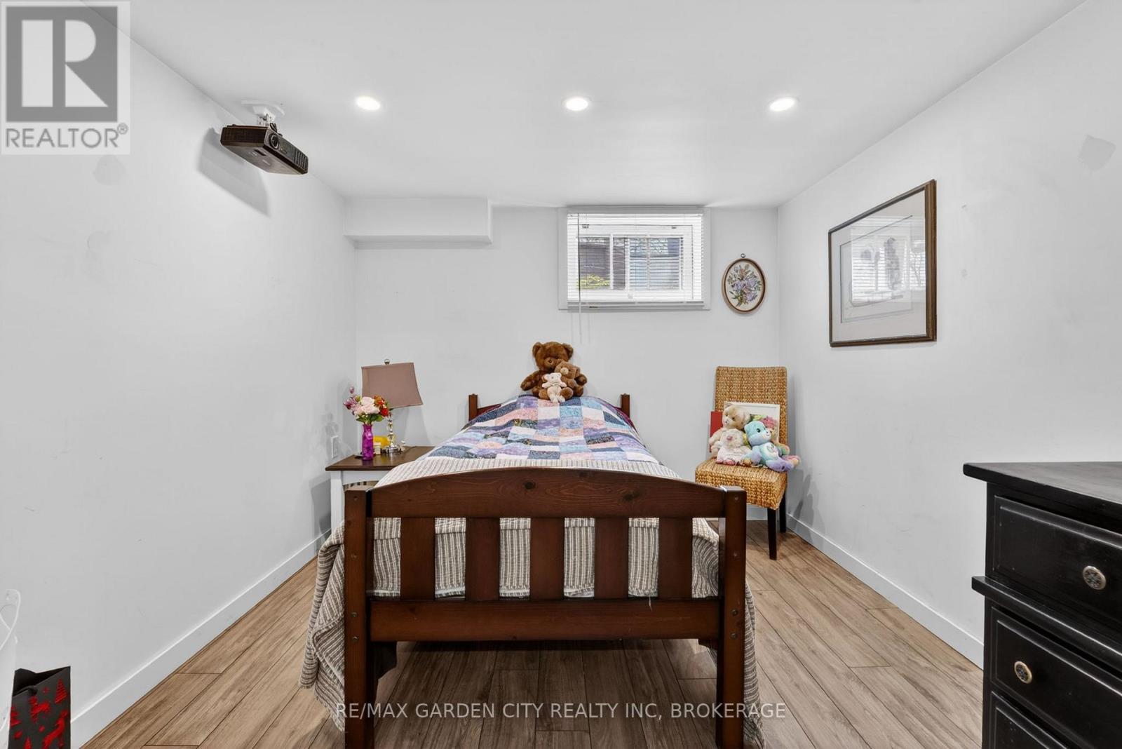 24 Bogart Street, St. Catharines, Ontario  L2M 1E6 - Photo 27 - X13040394