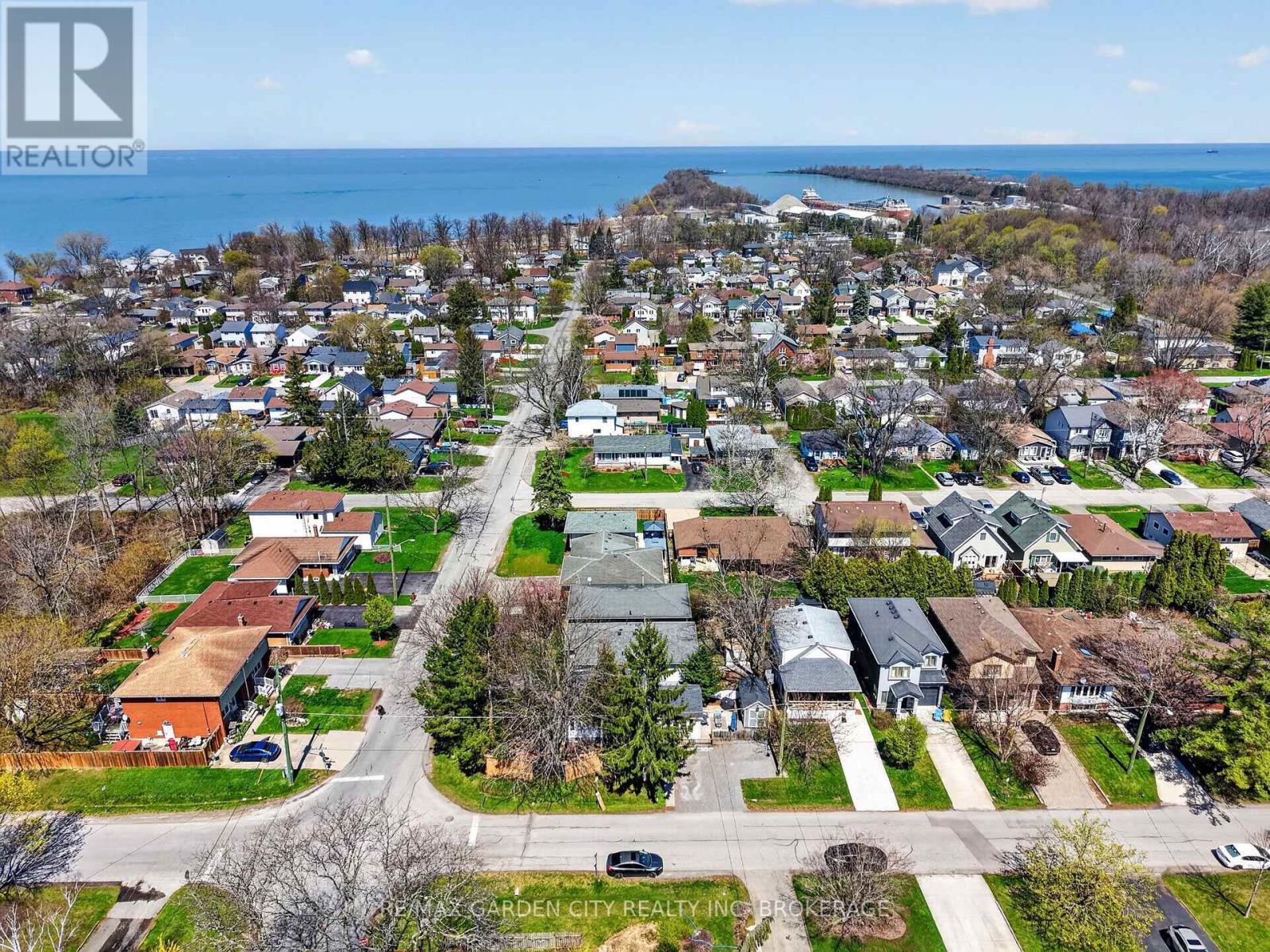 24 Bogart Street, St. Catharines, Ontario  L2M 1E6 - Photo 30 - X13040394