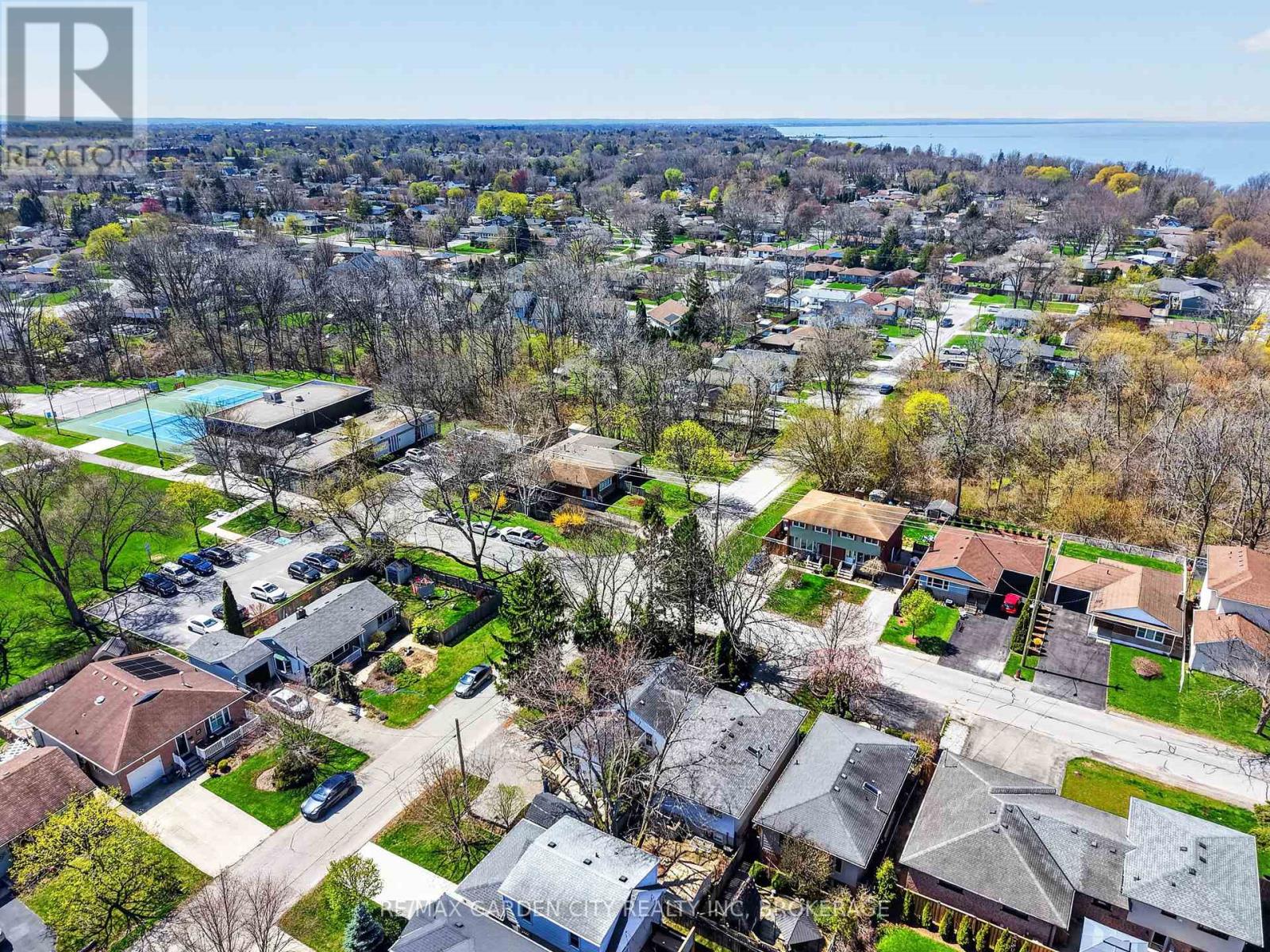 24 Bogart Street, St. Catharines, Ontario  L2M 1E6 - Photo 32 - X13040394