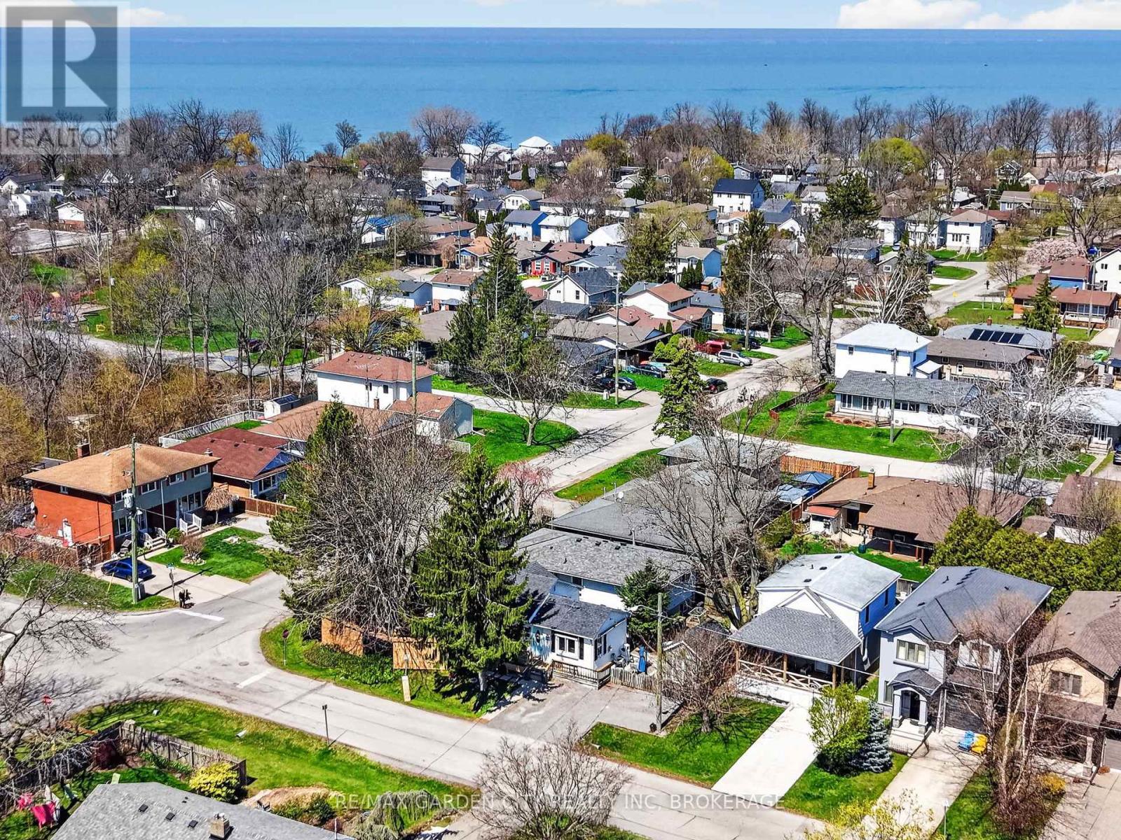 24 Bogart Street, St. Catharines, Ontario  L2M 1E6 - Photo 35 - X13040394