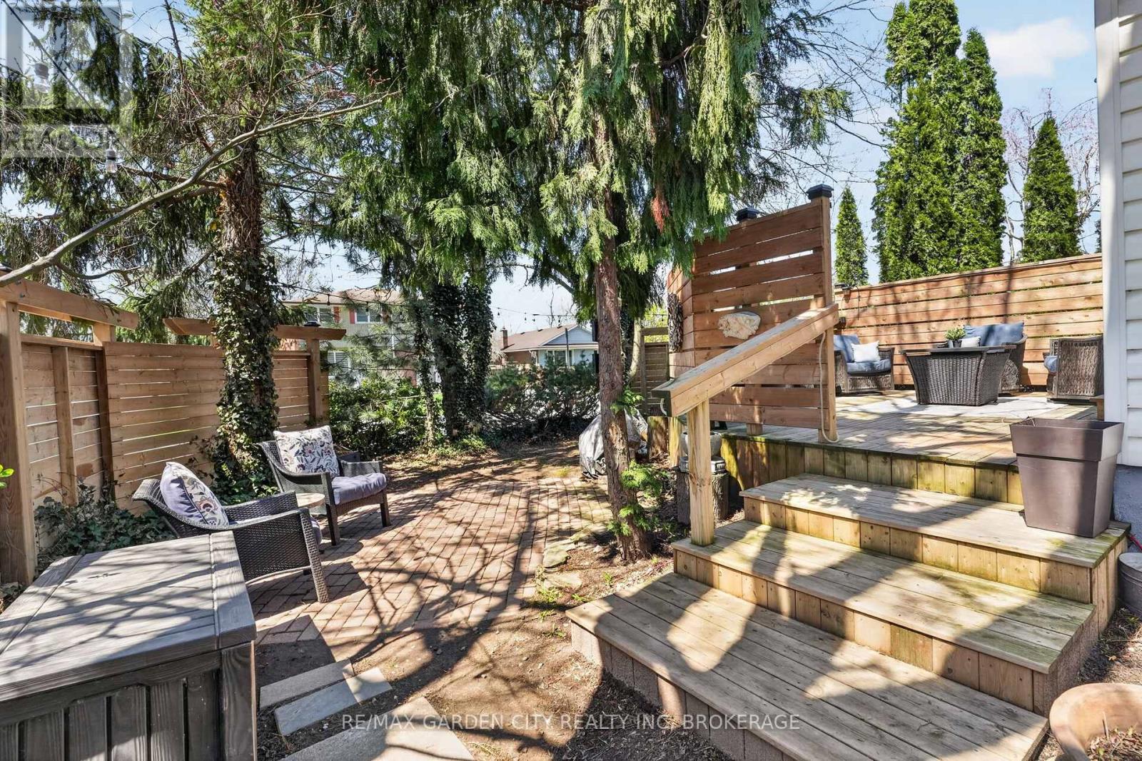 24 Bogart Street, St. Catharines, Ontario  L2M 1E6 - Photo 37 - X13040394