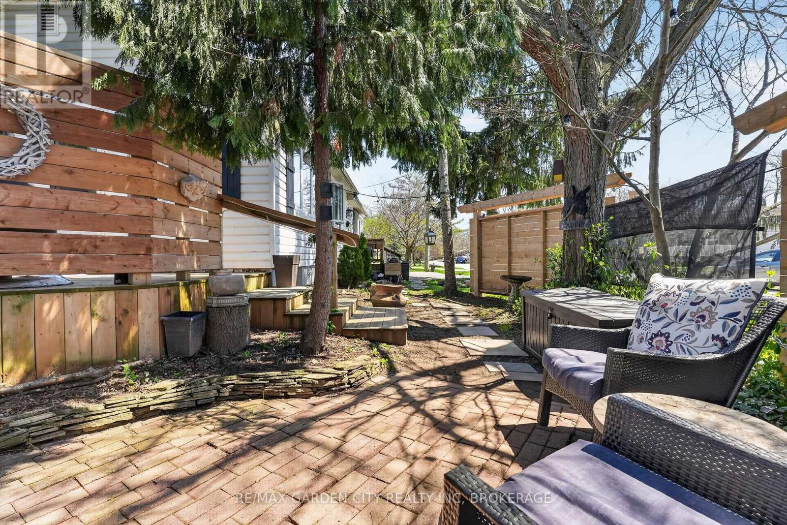 24 Bogart Street, St. Catharines, Ontario  L2M 1E6 - Photo 39 - X13040394