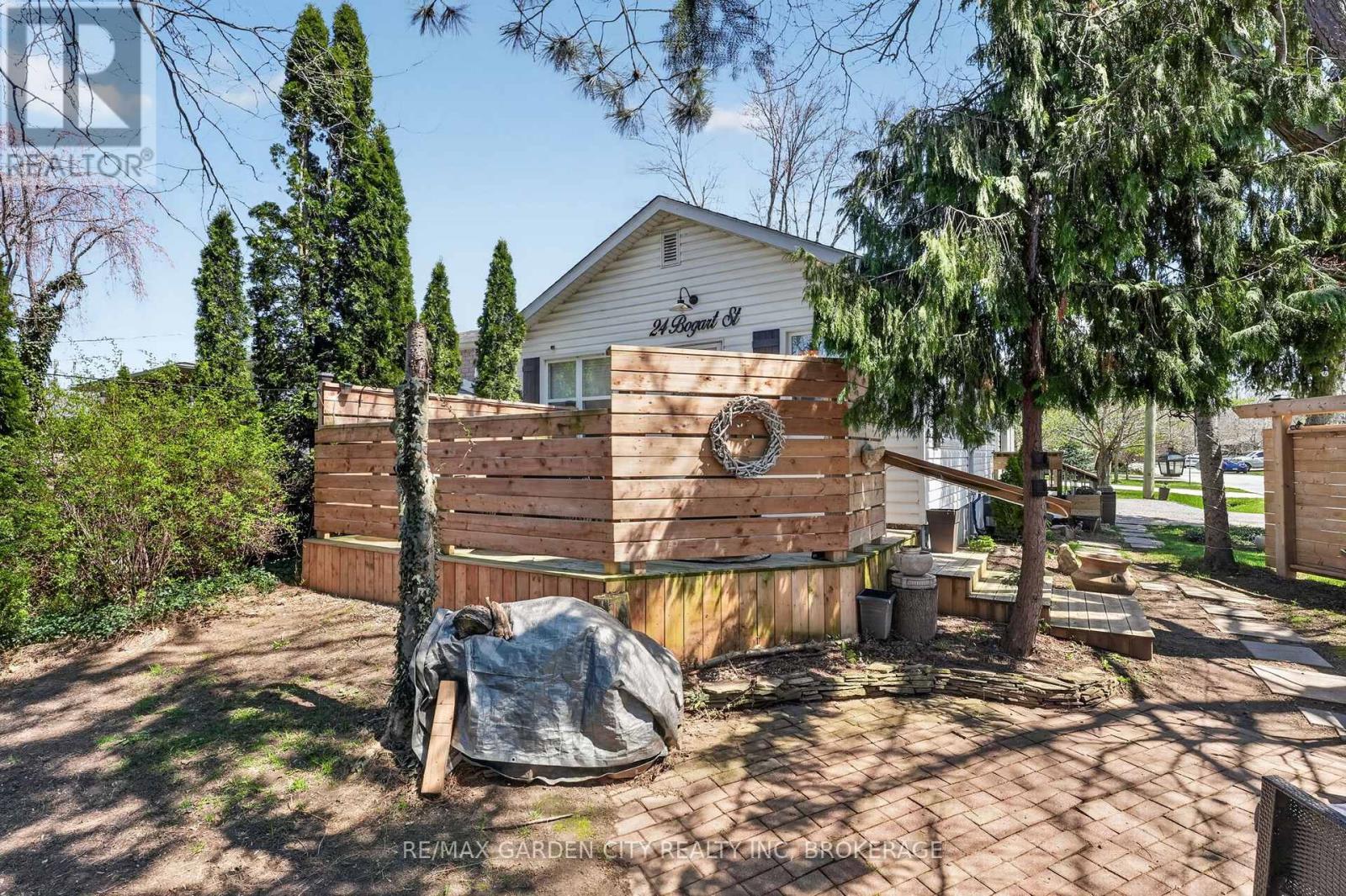 24 Bogart Street, St. Catharines, Ontario  L2M 1E6 - Photo 40 - X13040394