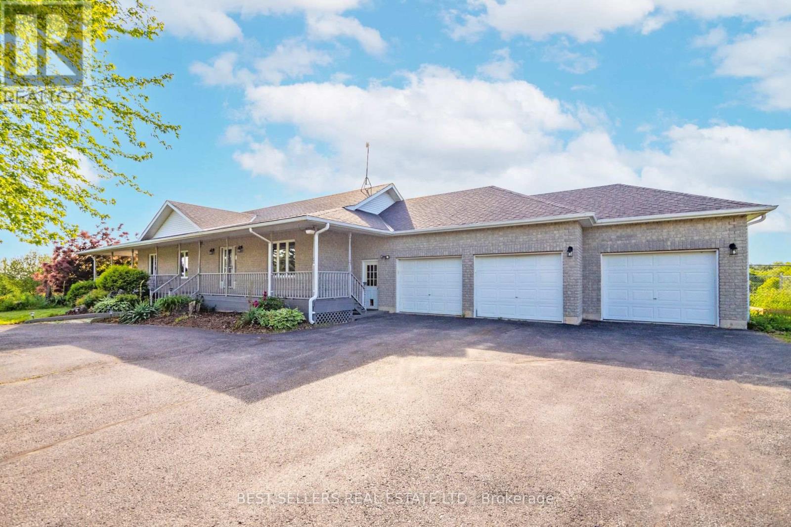 14 Pioneer Ridge Court, Essa, Ontario  L0L 1N0 - Photo 40 - N12613812