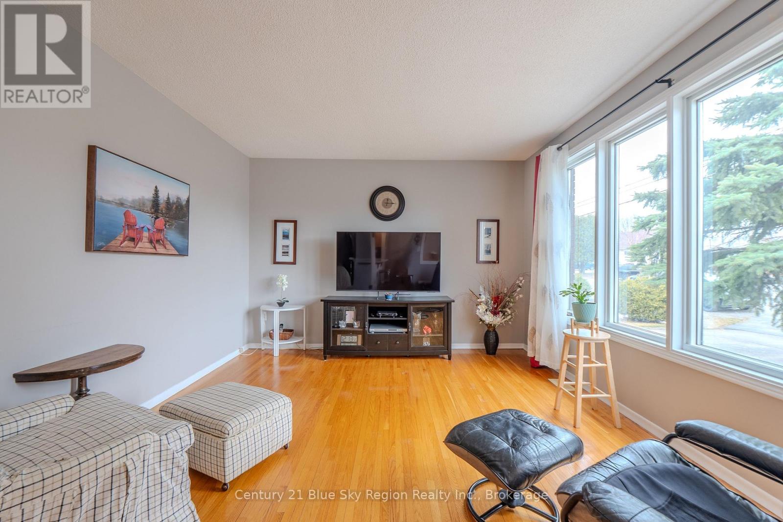 755 Danforth Avenue, Sudbury Remote Area, Ontario  P3A 3Y7 - Photo 2 - X13040236