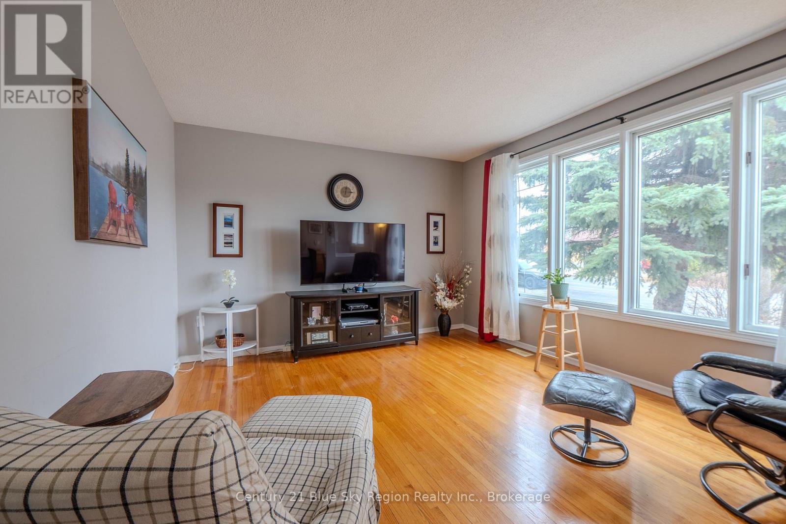 755 Danforth Avenue, Sudbury Remote Area, Ontario  P3A 3Y7 - Photo 5 - X13040236