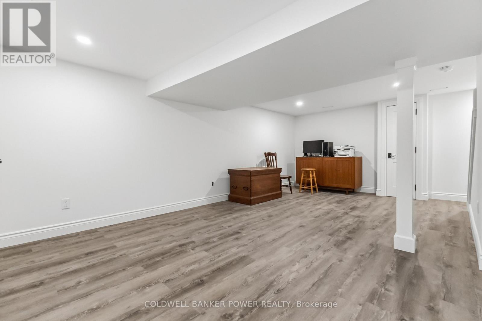 54 Lloyd Manor Crescent, London North, Ontario  N6H 3Z3 - Photo 37 - X13040094