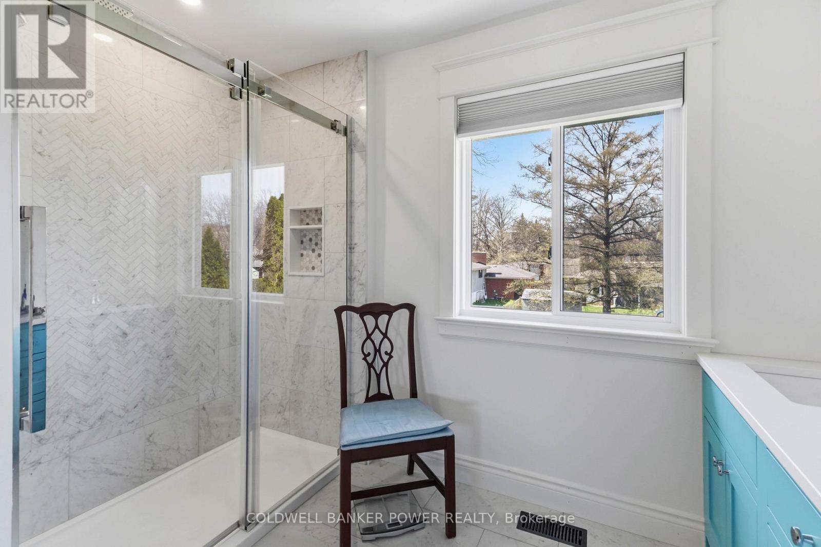 54 Lloyd Manor Crescent, London North, Ontario  N6H 3Z3 - Photo 30 - X13040094