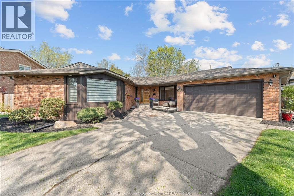 MLS# 26009126: 3480 Ouellette, Windsor, Canada