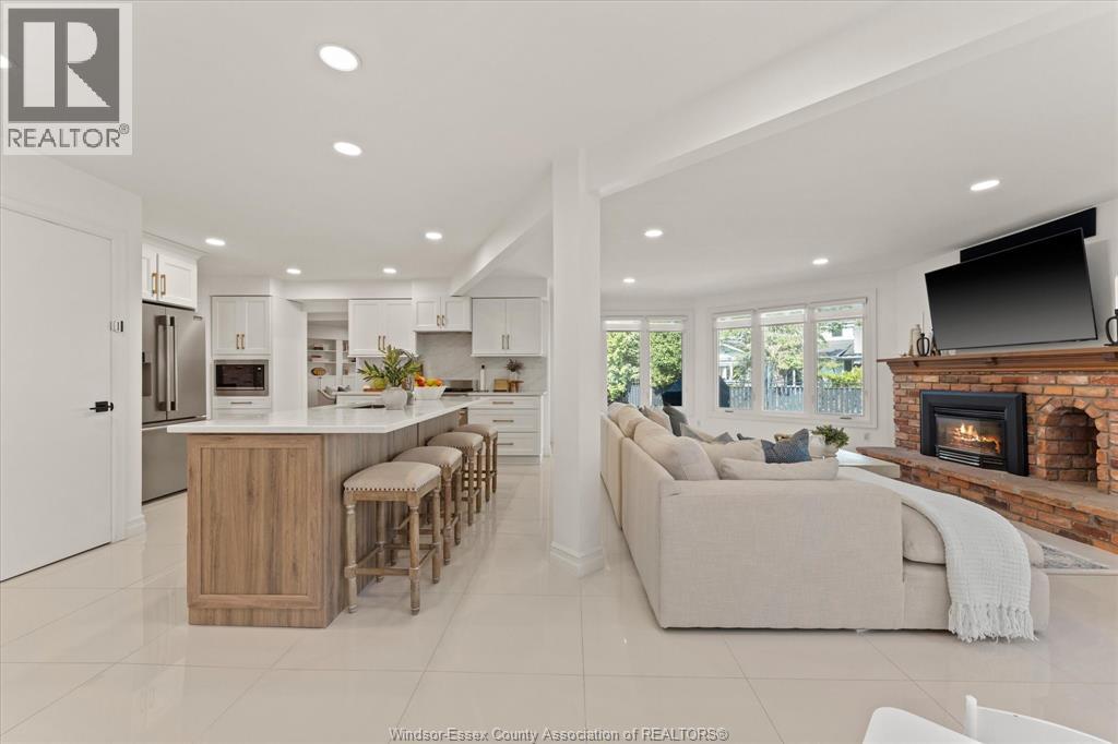 3480 Ouellette, Windsor, Ontario  N9E 3L9 - Photo 12 - 26009126