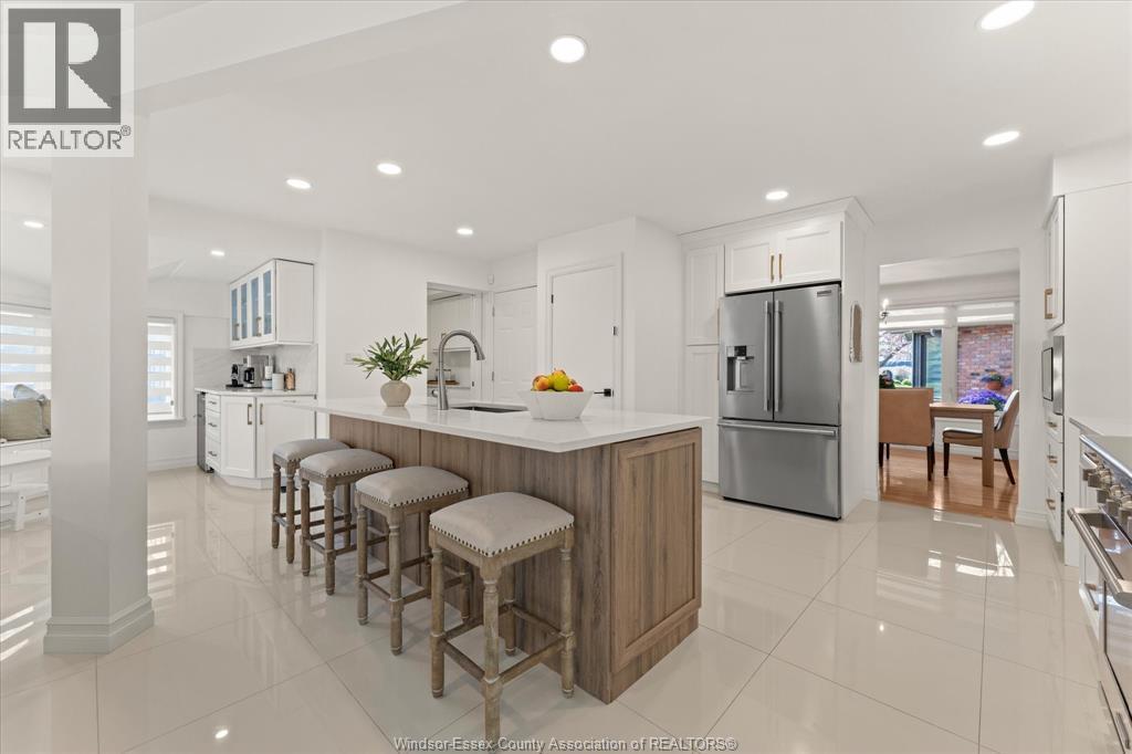 3480 Ouellette, Windsor, Ontario  N9E 3L9 - Photo 13 - 26009126