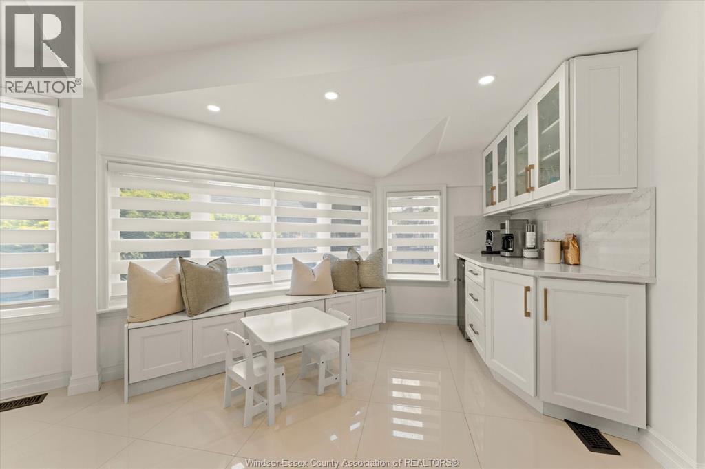 3480 Ouellette, Windsor, Ontario  N9E 3L9 - Photo 16 - 26009126