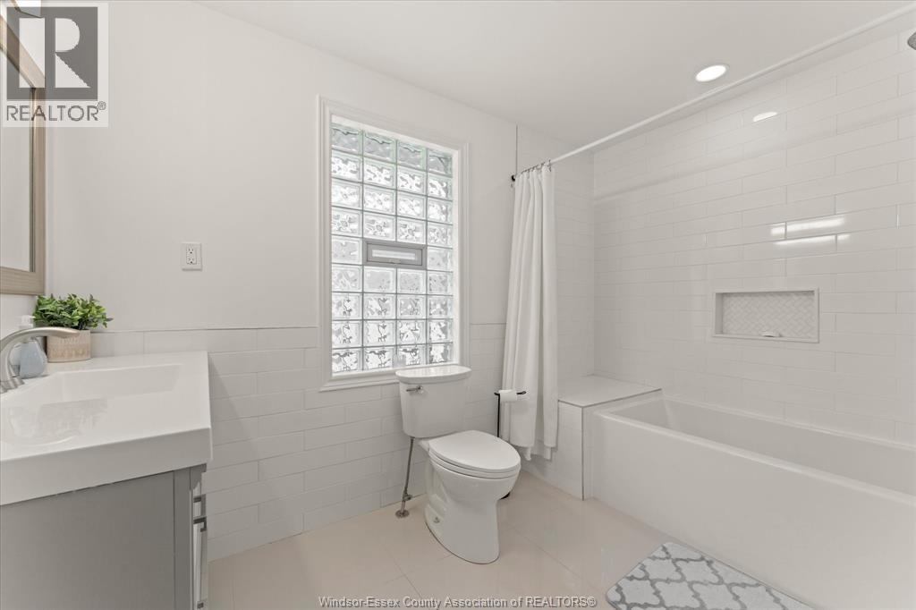 3480 Ouellette, Windsor, Ontario  N9E 3L9 - Photo 22 - 26009126