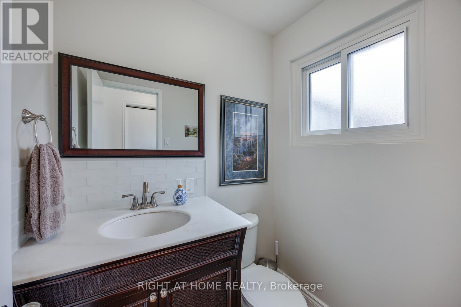 17 Crestview Avenue, Scugog, Ontario  L0B 1B0 - Photo 30 - E13040252