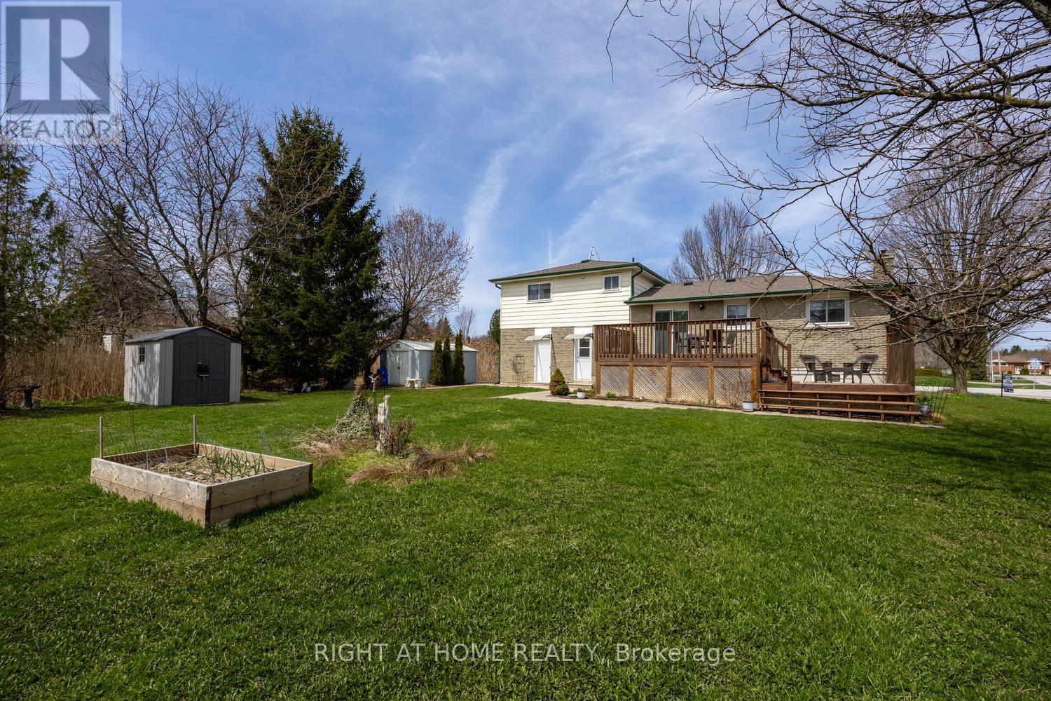 17 Crestview Avenue, Scugog, Ontario  L0B 1B0 - Photo 34 - E13040252