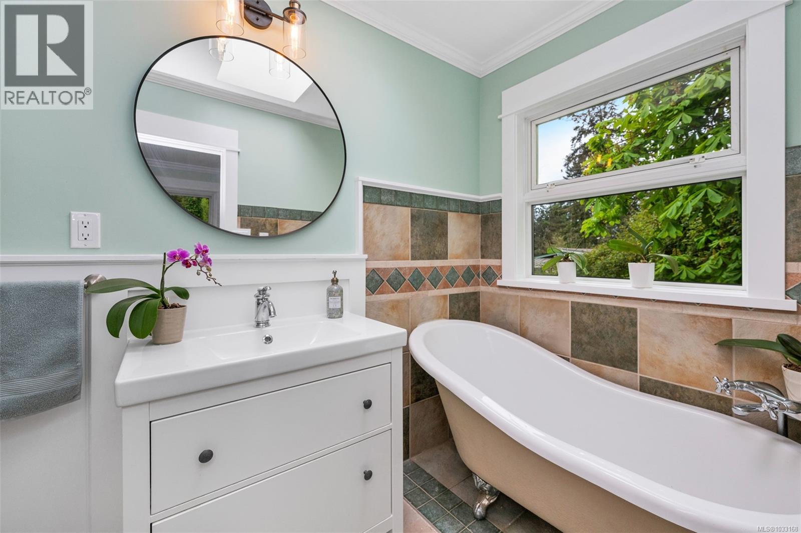 7356 Wallace Dr, Central Saanich, British Columbia  V8M 1S9 - Photo 32 - 1033168