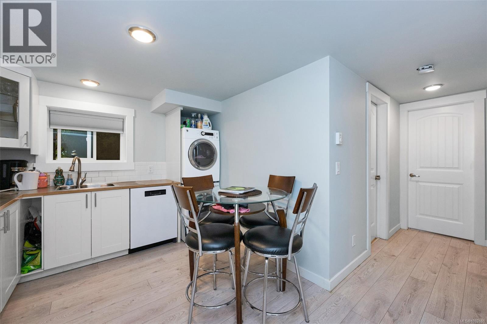 7356 Wallace Dr, Central Saanich, British Columbia  V8M 1S9 - Photo 45 - 1033168