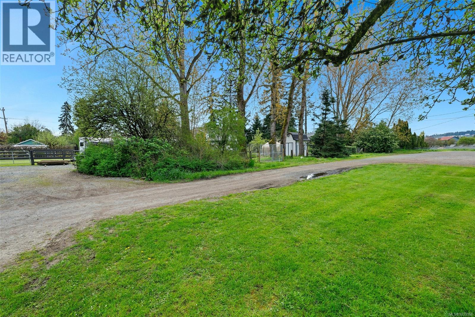 7356 Wallace Dr, Central Saanich, British Columbia  V8M 1S9 - Photo 77 - 1033168