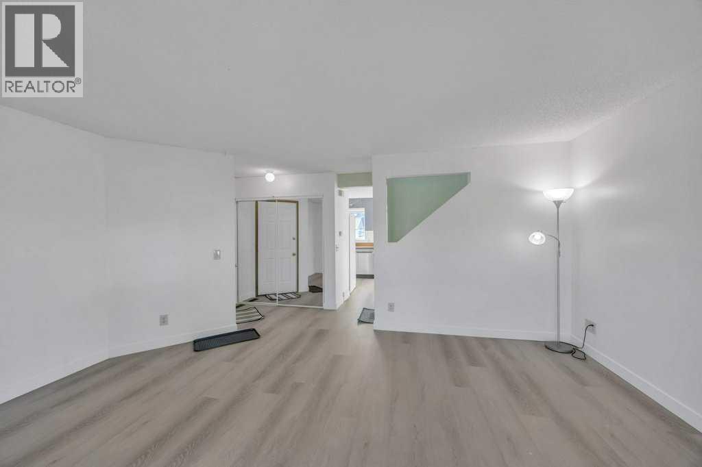 67 Martinwood Road Ne, Calgary, Alberta  T3J 3G7 - Photo 9 - A2297198