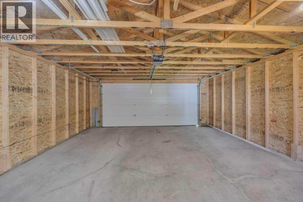 67 Martinwood Road Ne, Calgary, Alberta  T3J 3G7 - Photo 29 - A2297198