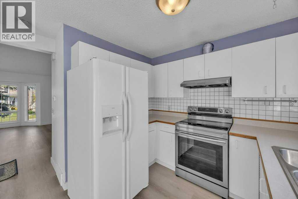 67 Martinwood Road Ne, Calgary, Alberta  T3J 3G7 - Photo 12 - A2297198