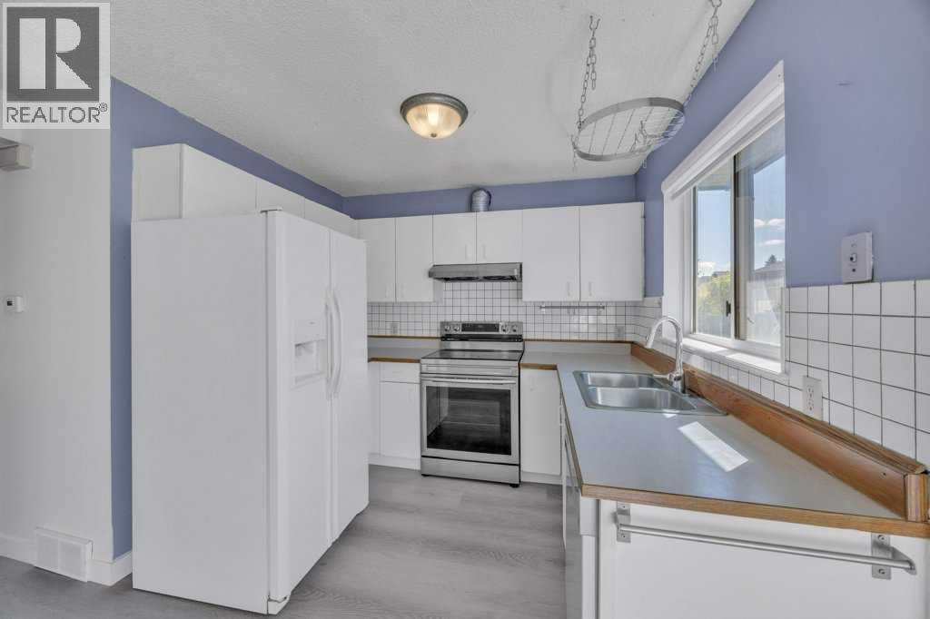 67 Martinwood Road Ne, Calgary, Alberta  T3J 3G7 - Photo 15 - A2297198