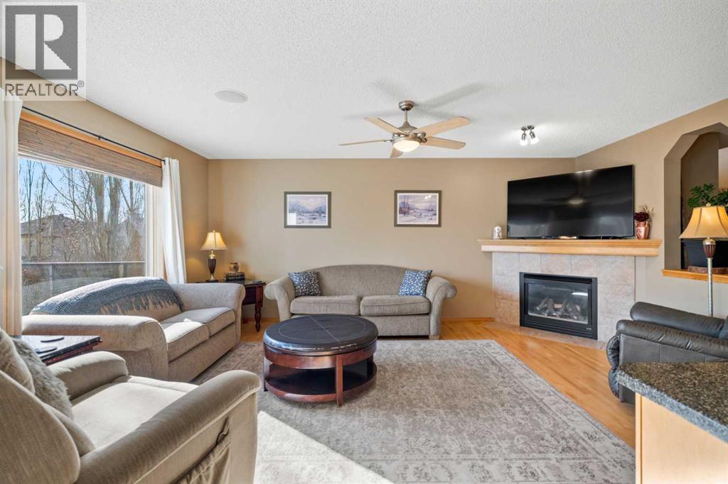 60 Cranfield Place SE, Calgary, Alberta  T3M 1B3 - Photo 4 - A2301771