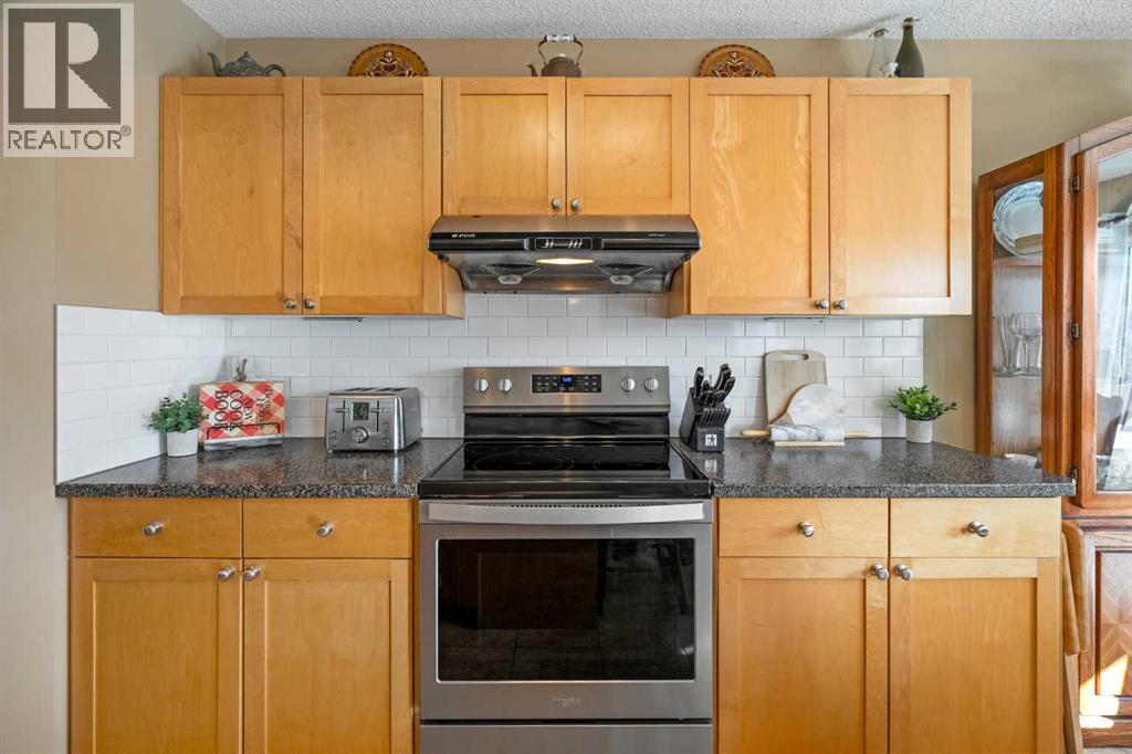 60 Cranfield Place SE, Calgary, Alberta  T3M 1B3 - Photo 9 - A2301771