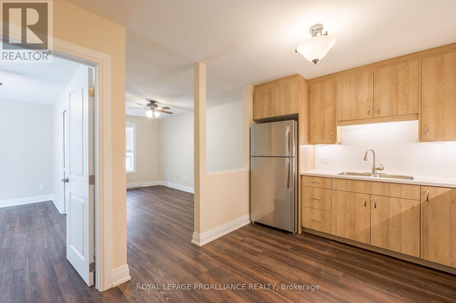 212 - 26 Spencer Street E, Cobourg, Ontario  K9A 1C2 - Photo 7 - X13040424