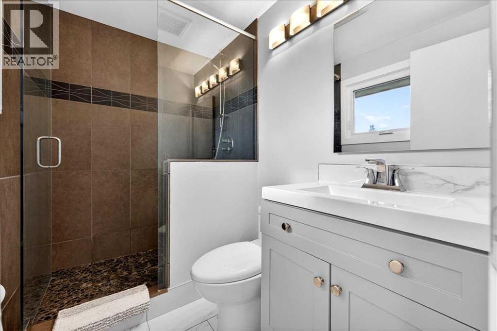 611 Lake Linnet Crescent SE, Calgary, Alberta  T2J 2J3 - Photo 15 - A2303802