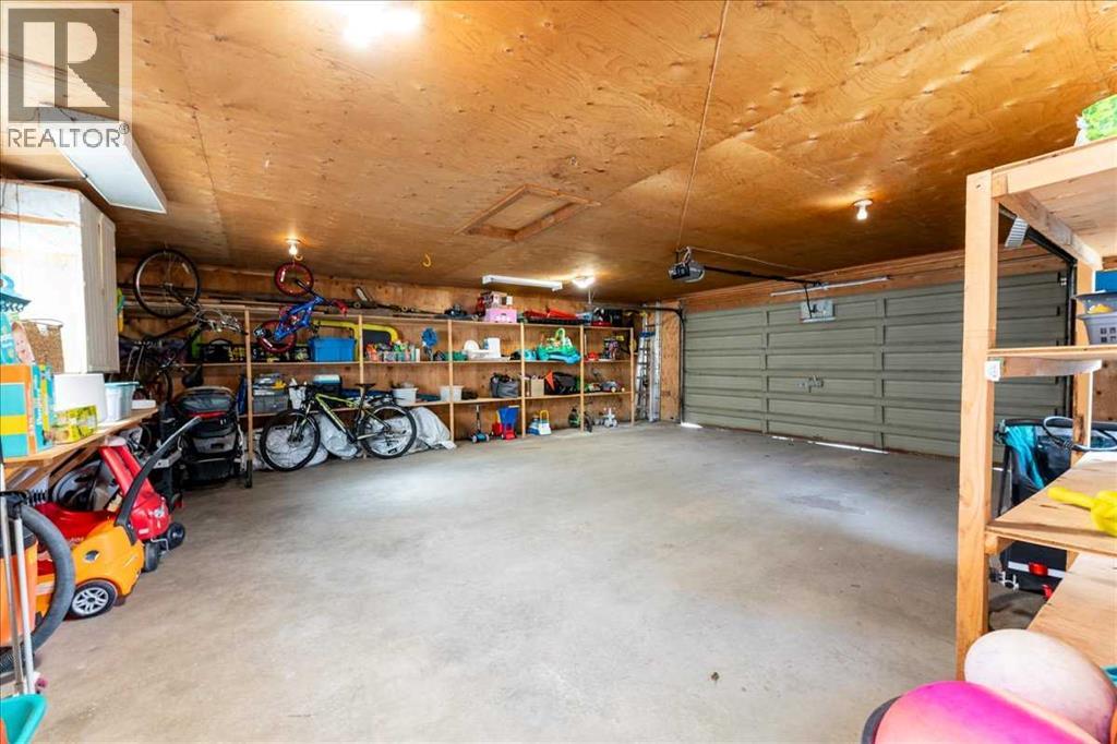 611 Lake Linnet Crescent SE, Calgary, Alberta  T2J 2J3 - Photo 32 - A2303802